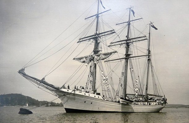 Niobe_Schiff_1929.jpg