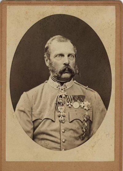 alexander2.jpg