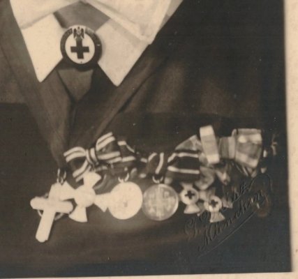 schwestert.jpg