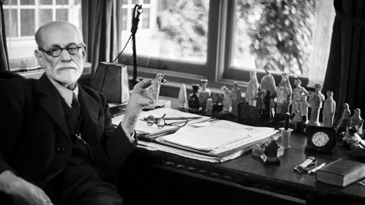 sigmund-freud-cigars-08.jpg