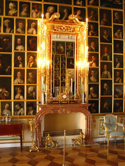 Peterhof_palace_11.jpg
