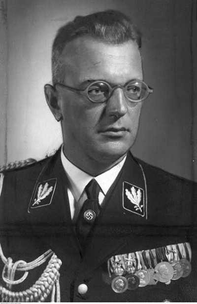 Нацистский наместник Нидерландов Артур Зейсс-Инкварт - копия.jpg
