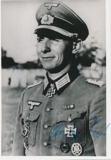 Otto Ernst Remer_4.jpg