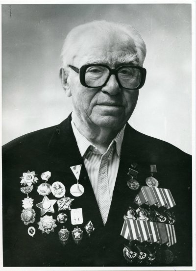 Илья Григорьевич Старинов.jpg