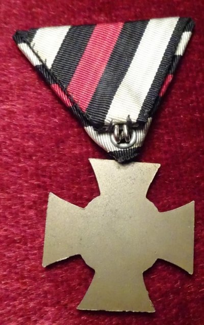 ehrenkt1.jpg ehrenkt1.jpg