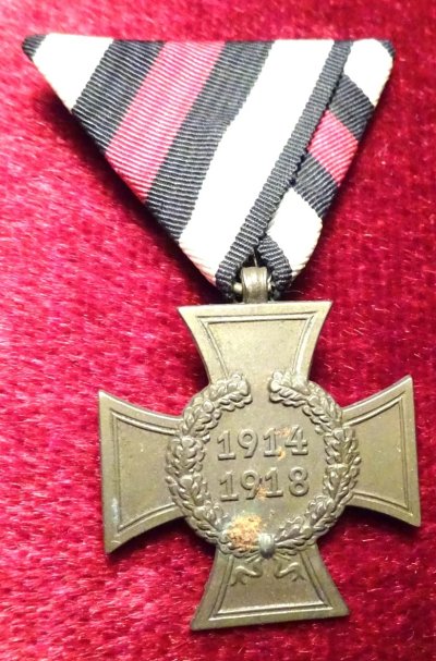 ehrenkt.jpg ehrenkt.jpg