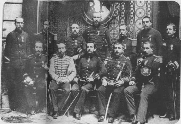 Marchand_et_ses_compagnons.jpg Marchand_et_ses_compagnons.jpg