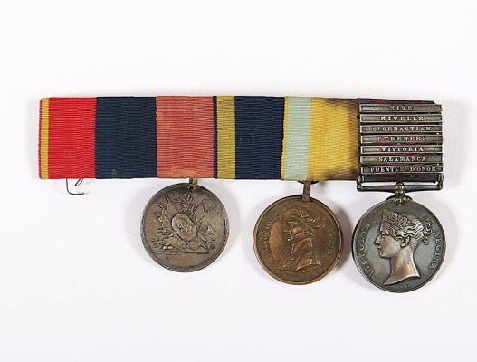 vierteilige-Ordensspange.jpg vierteilige-Ordensspange.jpg