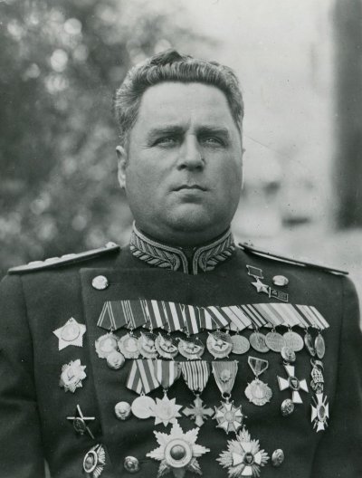 159284045011.jpg 159284045011.jpg