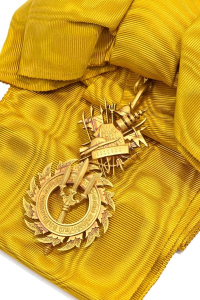 lot-1794-royaume-thailande-ordre-dynastie-chakri-fonde-1882-ensemble-chevalier-detail-3.jpg