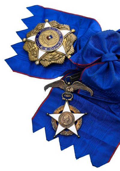 lot-1797-chili-ordre-merite-cree-1929-ensemble-grand-croix-detail-3.jpg lot-1797-chili-ordre-merite-cree-1929-ensemble-grand-croix-detail-3.jpg