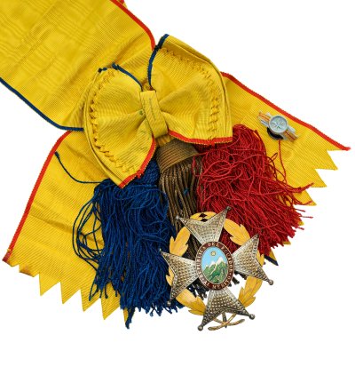 lot-1798-equateur-ordre-merite-fonde-1937-plaque-echarpe-grand-croix.jpg lot-1798-equateur-ordre-merite-fonde-1937-plaque-echarpe-grand-croix.jpg