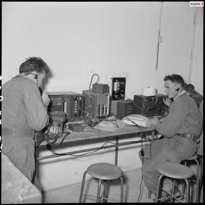 Класс передачи в EMAT AFN Североафриканская школа по передаче данных в Бен-Акнуне..jpg