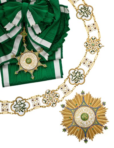 lot-1832-royaume-egypte-ordre-nishan-muhammad-ali-institue-1915-ensemble-complet-grand-cordon-...jpg lot-1832-royaume-egypte-ordre-nishan-muhammad-ali-institue-1915-ensemble-complet-grand-cordon-...jpg