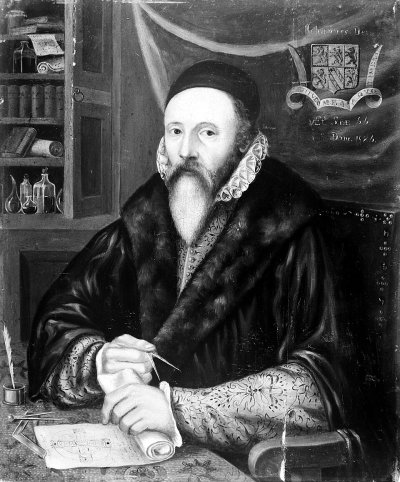 Portrait_of_John_Dee_Wellcome_M0014535.jpg