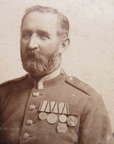 granad.jpg granad.jpg