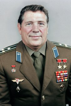 Ляхов_В_А.jpg Ляхов_В_А.jpg