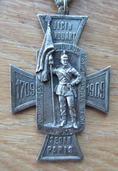 Seltenes Abzeichen 200 Jahre Kgl. Sächs. Infanterie Regiment 108  1909 Sachsen 3.jpg