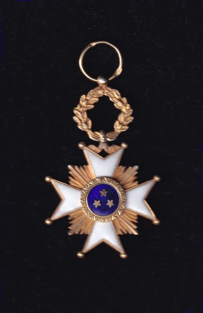 Lat015aa-ThreeStars50-essay-37,9 x 59,8mm, 17,09 g. Delande.jpg