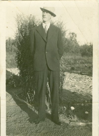 1932.jpg