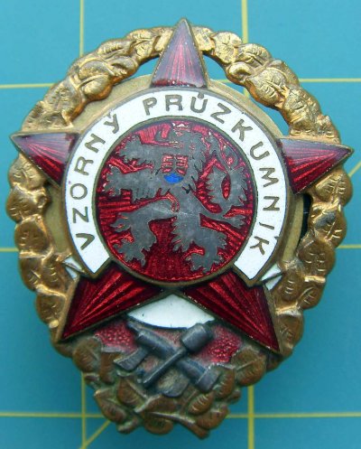 pruzkumnik3241a.jpg