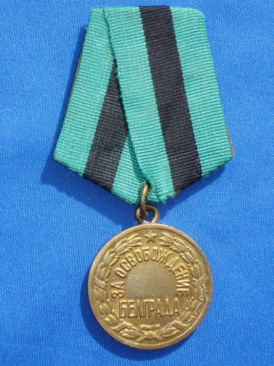 832-1.jpg