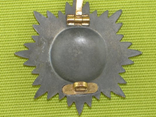 1002-1.jpg