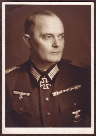 Oberst Glasl, Kommandeur Gebirgsj?ger-Regiment 100..JPG