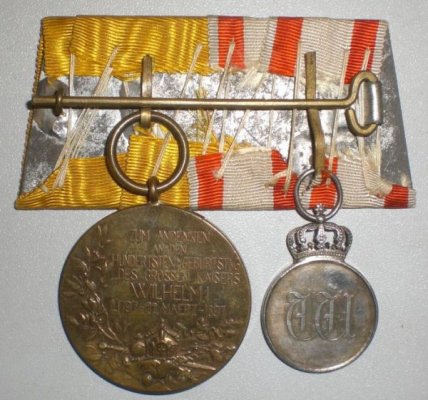 Red Eagle Medal 2nd Type, 1st Model +.jpg