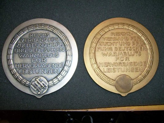 Gold & Silver breeders plaque.jpg