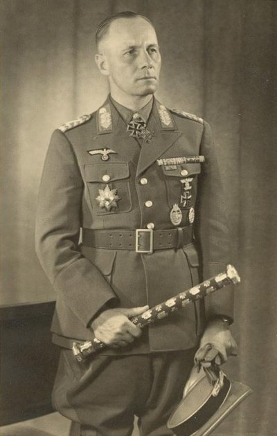 Rommel07.jpg