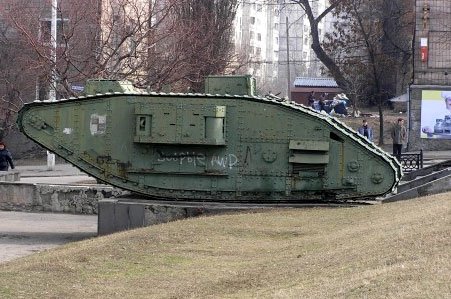 Tank-Lugansk.jpg